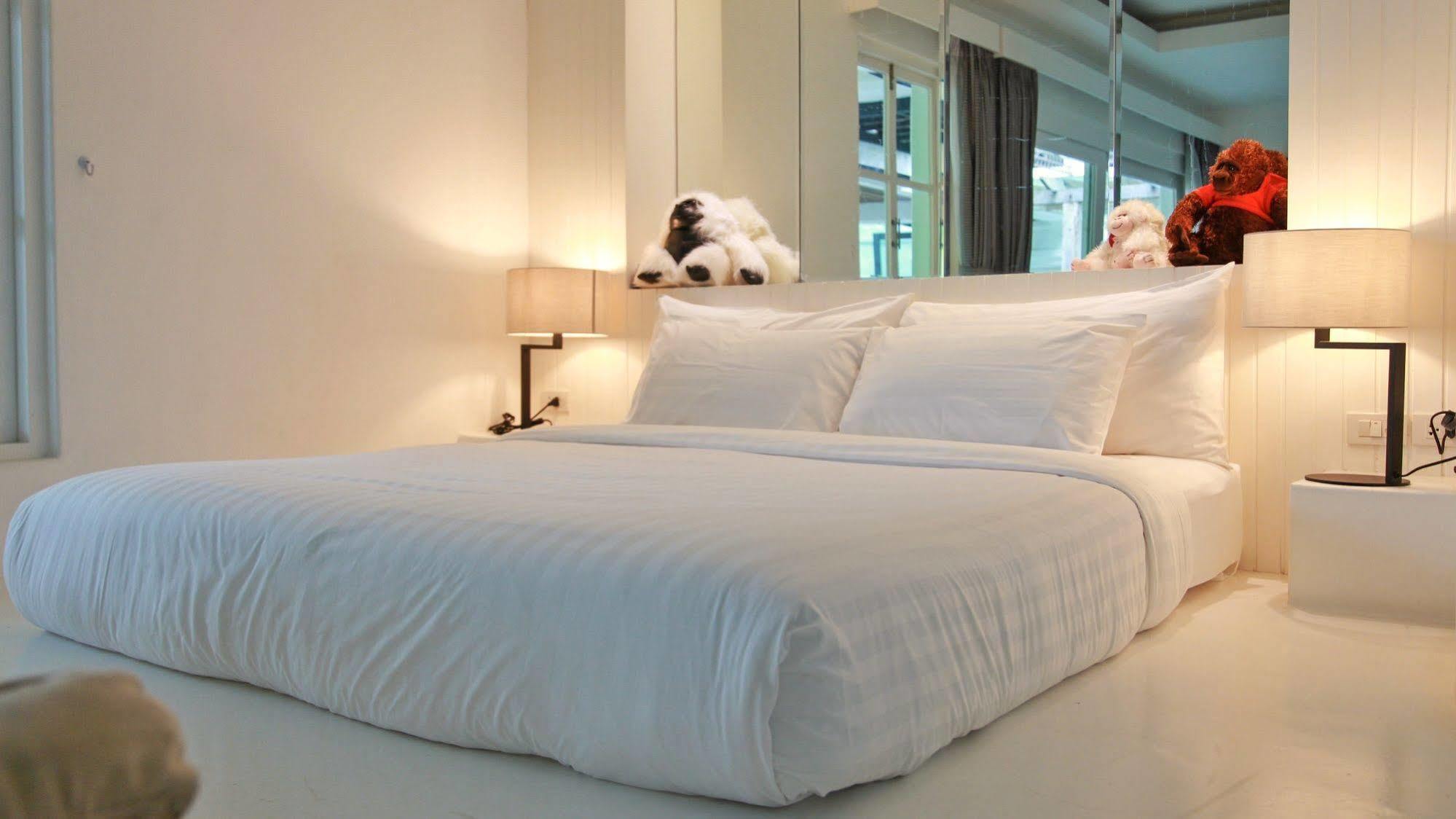 มังกี้เฮาส์ Hotel เชียงใหม่ ภายนอก รูปภาพ